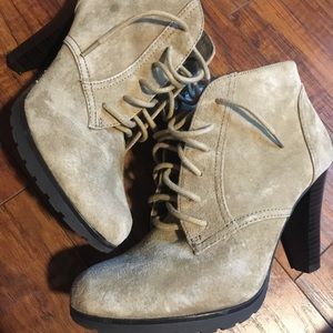 Lace up boots with heel